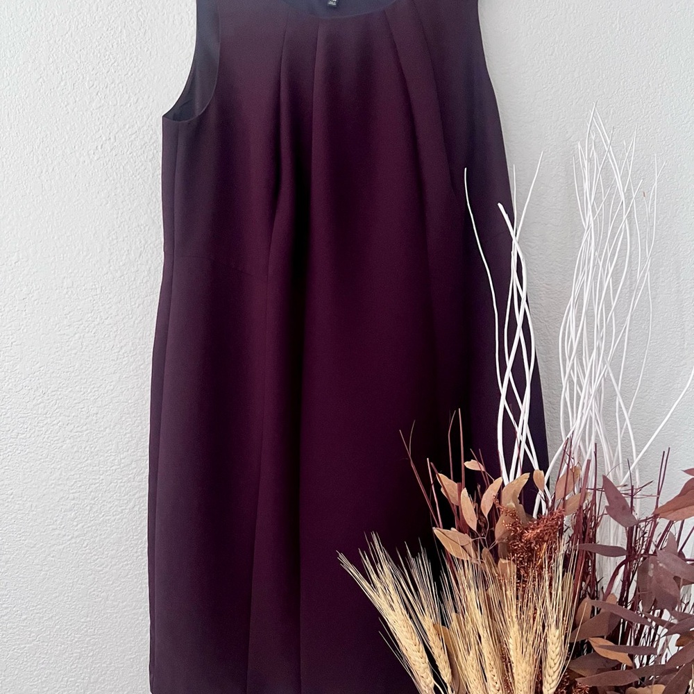 Sleeveless Shift Dress